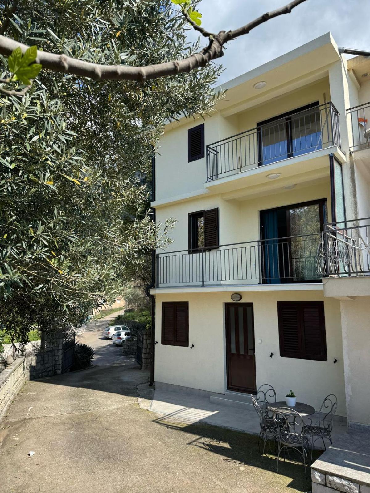 Midpoint Apartment Kotor Exterior foto