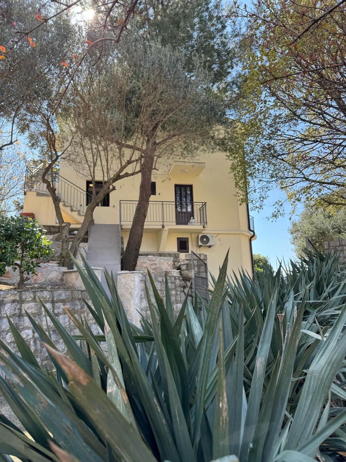 Midpoint Apartment Kotor Exterior foto