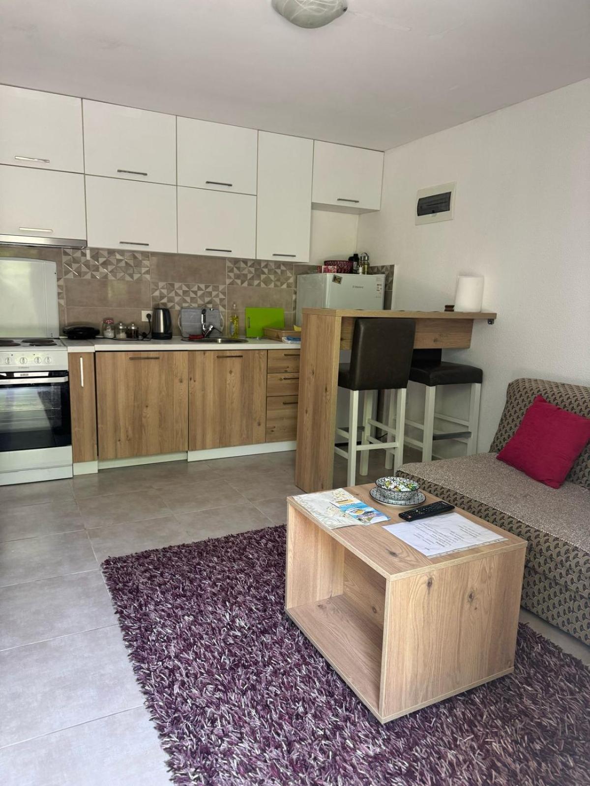 Midpoint Apartment Kotor Exterior foto